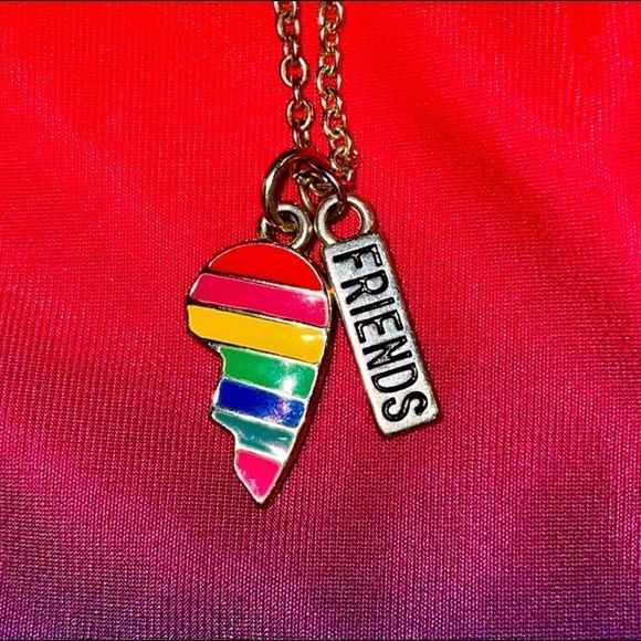 Friends & Rainbows Vintage Necklace - Picture 1 of 9